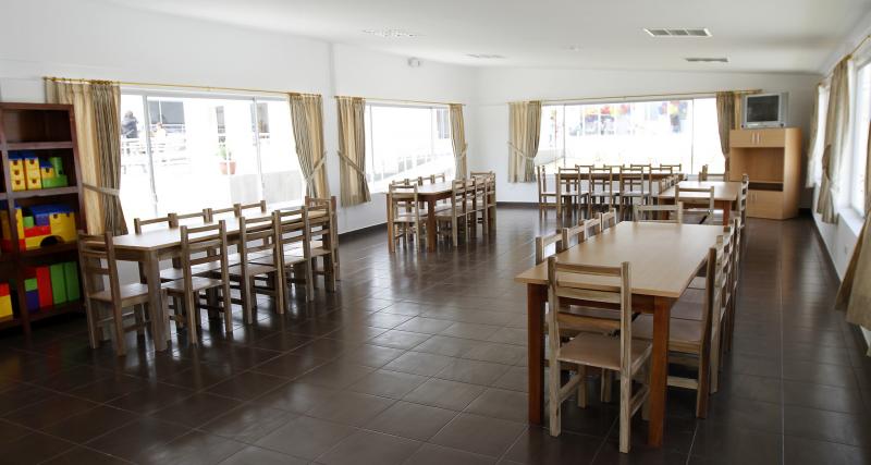 Atención para la emisión, renovación y actualización de datos de permisos de funcionamiento para unidades de atención públicas y privadas (intra y extramurales) de los servicios de protección especial, desarrollo infantil, atención a personas con discapacidad y atención a personas adultas mayores