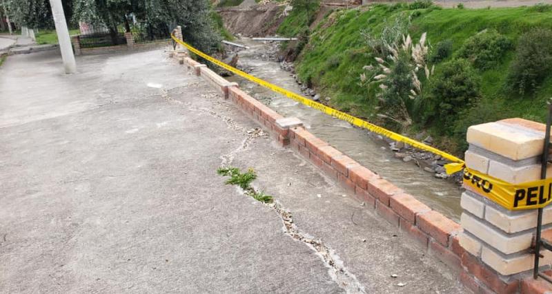 Imagen que demuestra  el riesgo existente en un barrio del cantón y que requiere ser intervenido de urgencia