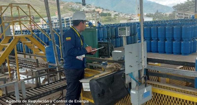 Emisión de resolución para reforma por ampliación o modificación en la capacidad de almacenamiento o envasado, para plantas de almacenamiento y envasado de GLP.