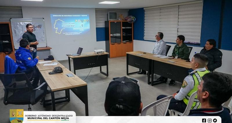 Capacitación de seguridad ciudadana y riesgos