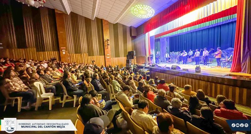Teatro Municipal Carlos Brito 