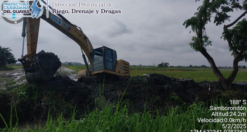 Limpieza de canales, ríos, esteros y albarradas