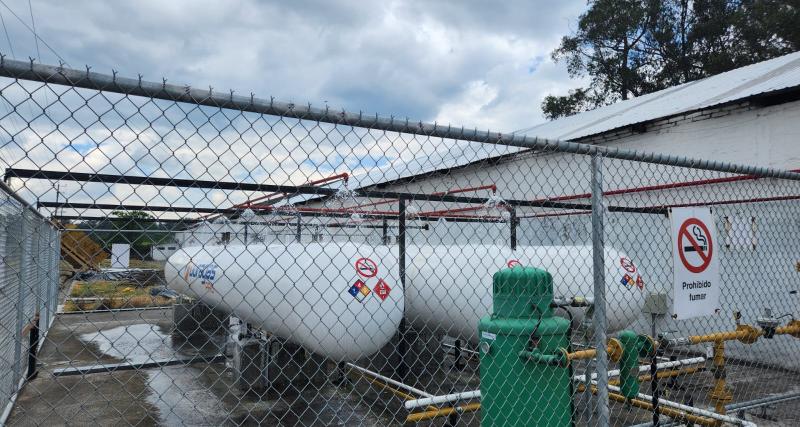 Revisión del sistema de enfriamiento del sistema de gas centralizado de GLP