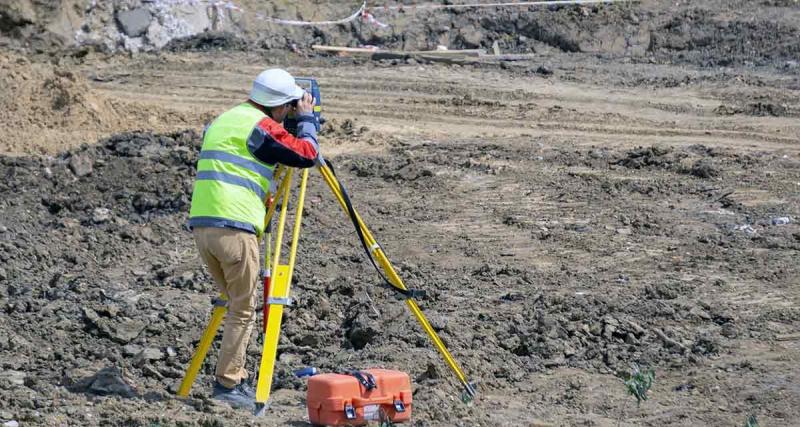Cálculo y levantamiento topográfico para realizar el informe de Excedentes 