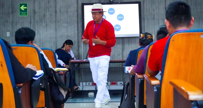 Coordinación de capacitación en la aplicación curricular, aplicación materiales educativos en idiomas ancestrales de las nacionalidades, para docentes del Sistema de Educación Intercultural Bilingüe y la Etnoeducación