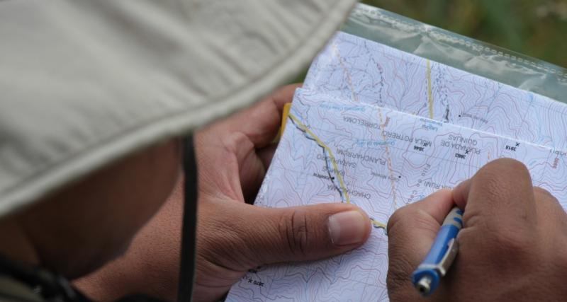 Información relacionada con temas geológicos y energéticos (tarifada)