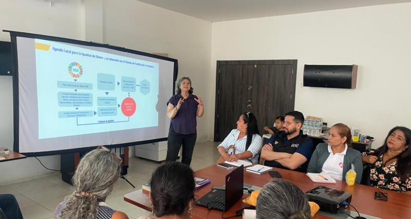ACCIONES DE PROMOCIÓN, SOCIALIZACIÓN Y SENSIBILIZACIÓN SOBRE DERECHOS 
