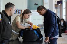 Inspección de equipaje que ingresa a las islas Galápagos en salas vip y hoteles