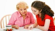 Atención domicialiaria de personas adultas mayores